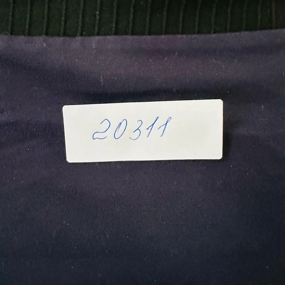 Patrizia Luca Milano Women’s Black & Purple Leggings 28”‎  Size M